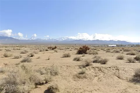 411 N Damajuana Ln, Pahrump, NV 89060