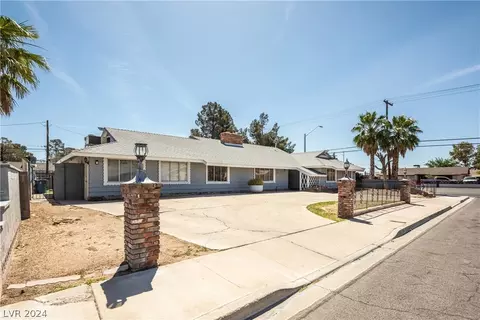 900 Ironwood Dr, Las Vegas, NV 89108