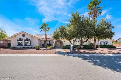 8365 Bomberos Ct, Las Vegas, NV 89113