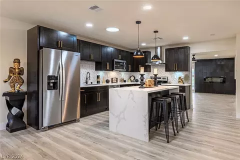 4411 Paseo El Rio Dr, Las Vegas, NV 89121