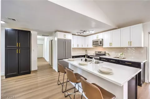 5381 Supai Dr, Las Vegas, NV 89103