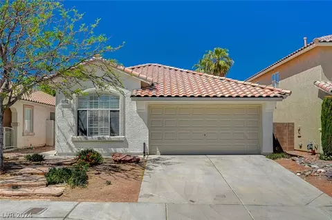 9894 Pioneer Ave, Las Vegas, NV 89117