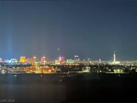 3047 Errol Flynn St #103, Las Vegas, NV 89122