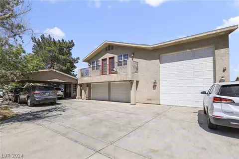 8058 Wishing Well Rd, Las Vegas, NV 89123