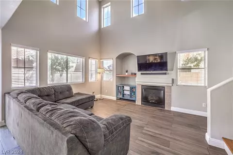 966 Medina De Leon Ave, Henderson, NV 89015
