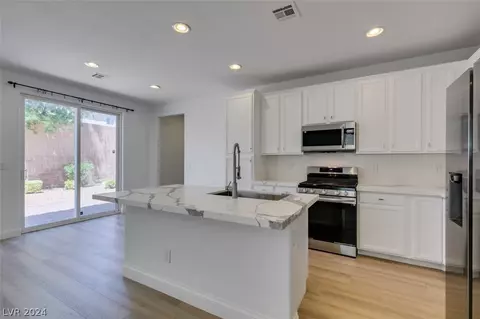 7149 Flagstaff Ranch St, Las Vegas, NV 89166