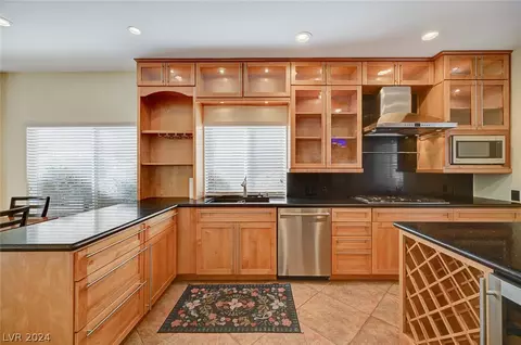 628 Chase Tree St, Las Vegas, NV 89144