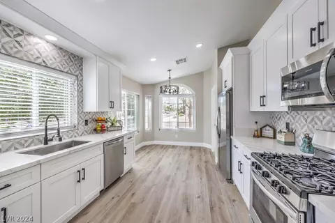 7700 Buckskin Ave, Las Vegas, NV 89129