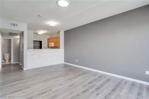7159 S Durango Dr #213, Las Vegas, NV 89113