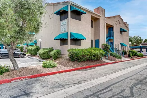 4425 Woodpine Dr #102, Las Vegas, NV 89119