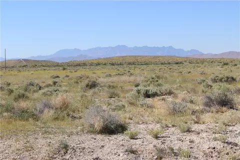 2791 E Silver St, Pahrump, NV 89048