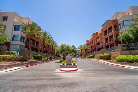 71 E Agate Ave #203, Las Vegas, NV 89123