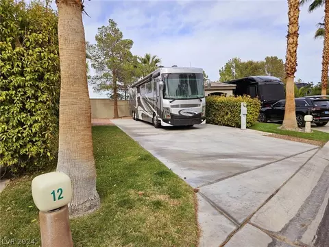 8175 Arville St #12, Las Vegas, NV 89139