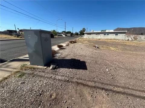 Platinum, Henderson, NV 89015 photo 2
