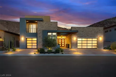 2195 Skyline Heights Ln, Henderson, NV 89052
