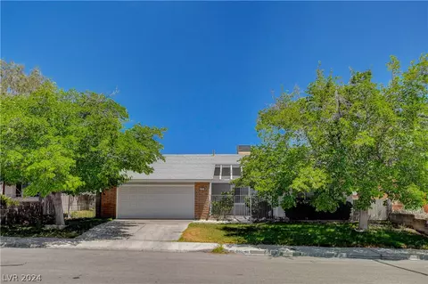 785 Christina Dr, Boulder City, NV 89005