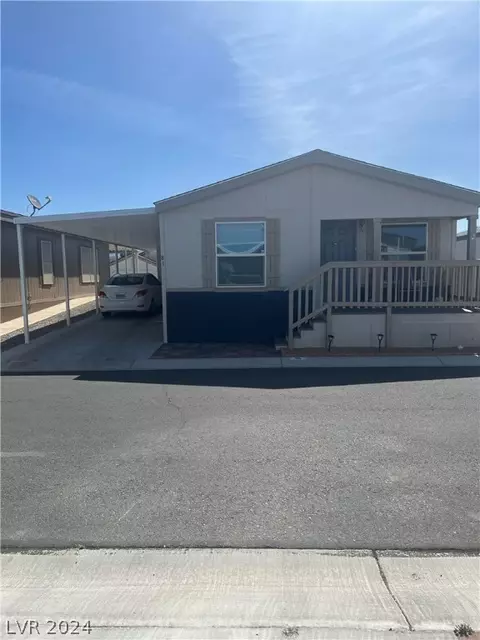 81 Montecito, Pahrump, NV 89048