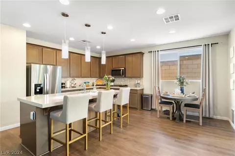 8001 Tank Loop St, Las Vegas, NV 89166