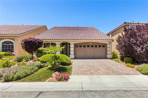 10647 Salmon Leap St, Las Vegas, NV 89183