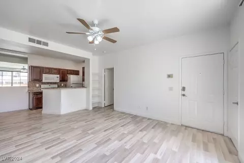 5130 S Jones Blvd #101, Las Vegas, NV 89118