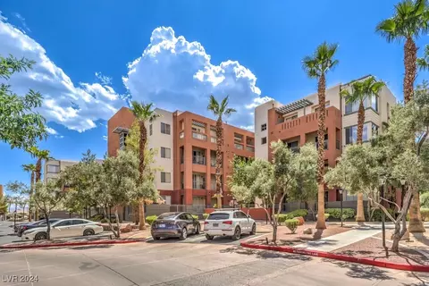 43 E Agate Ave #204, Las Vegas, NV 89123
