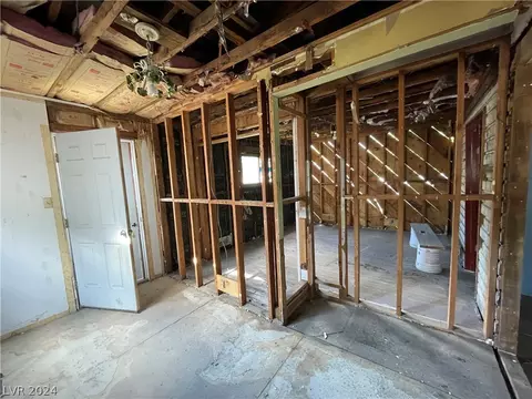 Entry Way - 732 734 Ely St, Ely, NV 89301 photo 4 of 4