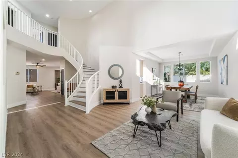 8197 Coyado St, Las Vegas, NV 89123