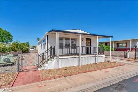 3615 Death Valley Dr, Las Vegas, NV 89122
