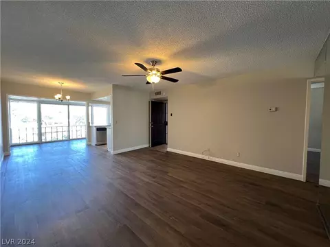 1390 Vegas Valley Dr #36, Las Vegas, NV 89169