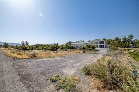 1081 W Dyer Rd, Pahrump, NV 89048