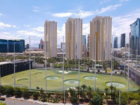 135 E Harmon Ave #303, Las Vegas, NV 89109