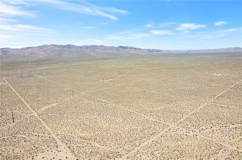 1281 W Garnet Rd, Pahrump, NV 89020