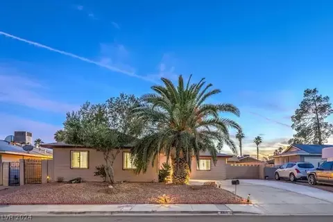 6419 Gunderson Blvd, Las Vegas, NV 89103