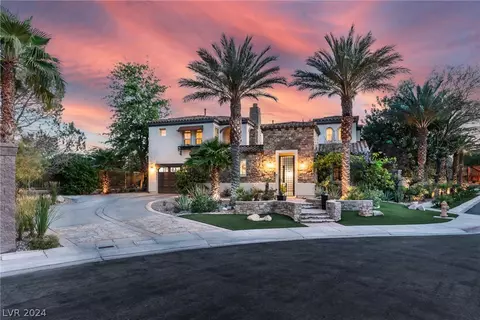 7722 Roaring Springs Cir, Las Vegas, NV 89113