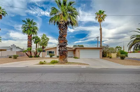 1646 Golden Arrow Dr, Las Vegas, NV 89169