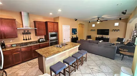 6975 Bering Strait Ave, Las Vegas, NV 89179