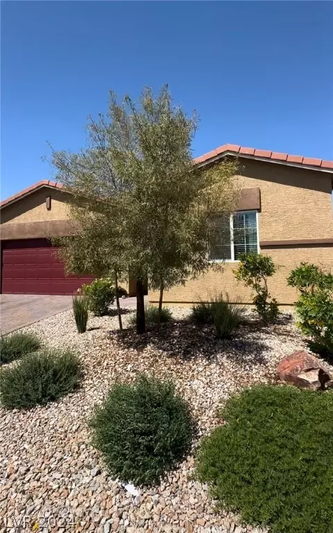7927 Shimmery St, North Las Vegas, NV 89084