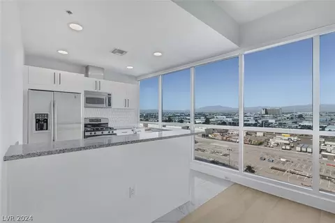 4525 Dean Martin Dr #1010, Las Vegas, NV 89103