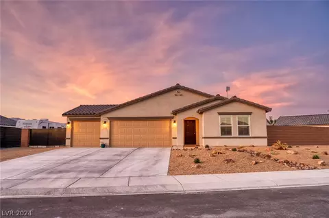 3912 E Kenosha Way, Pahrump, NV 89061