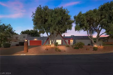 4480 Farmcrest Dr, Las Vegas, NV 89121