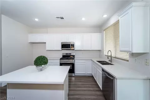 5854 Lustrous Ct, Las Vegas, NV 89148