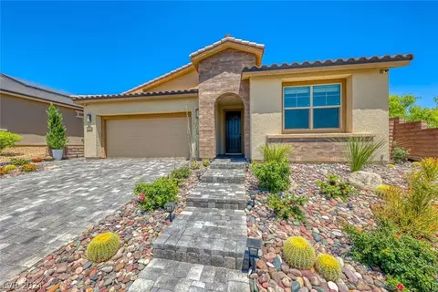 10870 Organic Dr, Las Vegas, NV 89138