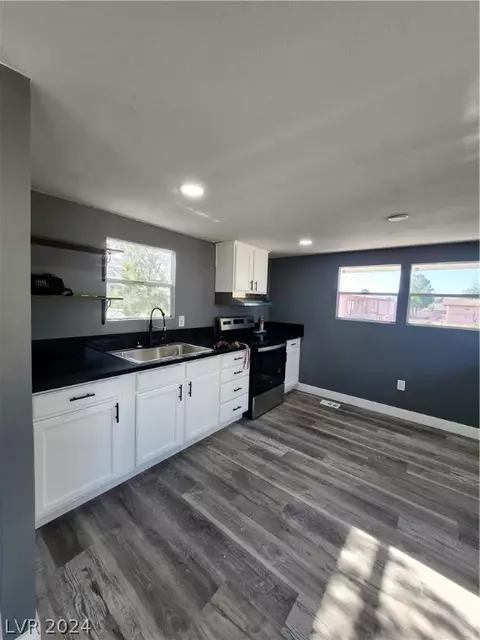 261 Hamilton St, Pahrump, NV 89048