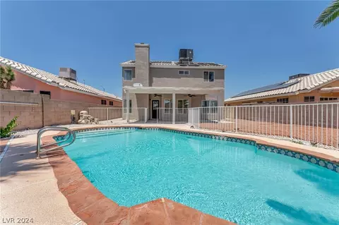 6413 Titan Ct, Las Vegas, NV 89108