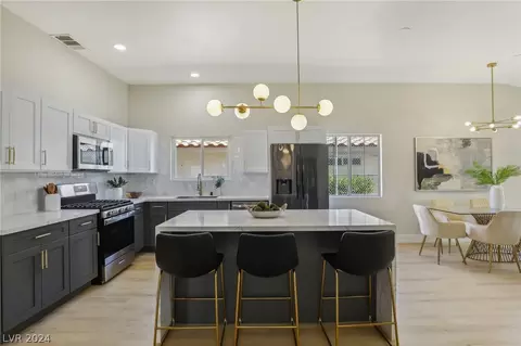 5013 Cedar Lawn Way, Las Vegas, NV 89130