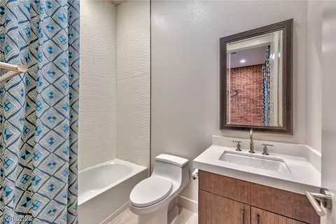 Bath - 2538 Strathmill Ave, Henderson, NV 89044 photo 4 of 4