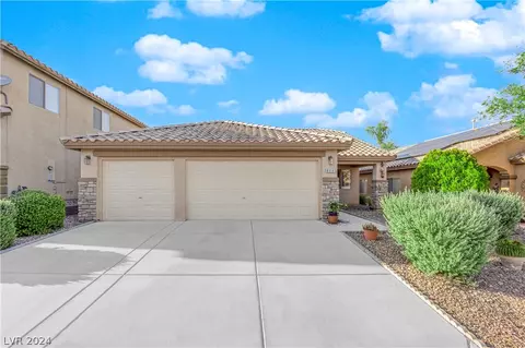 8316 Valley Stream Ave, Las Vegas, NV 89131
