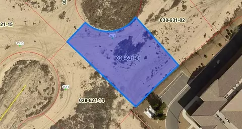 821 E Hiawatha St, Pahrump, NV 89048