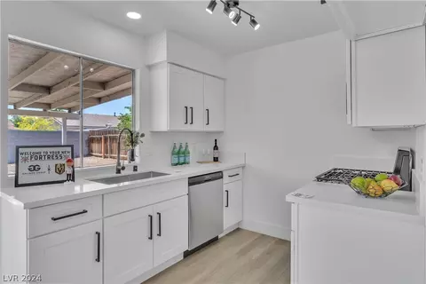 3921 Alameda Ave, Las Vegas, NV 89110