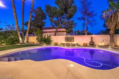 2668 Ridgewater Cir, Henderson, NV 89074